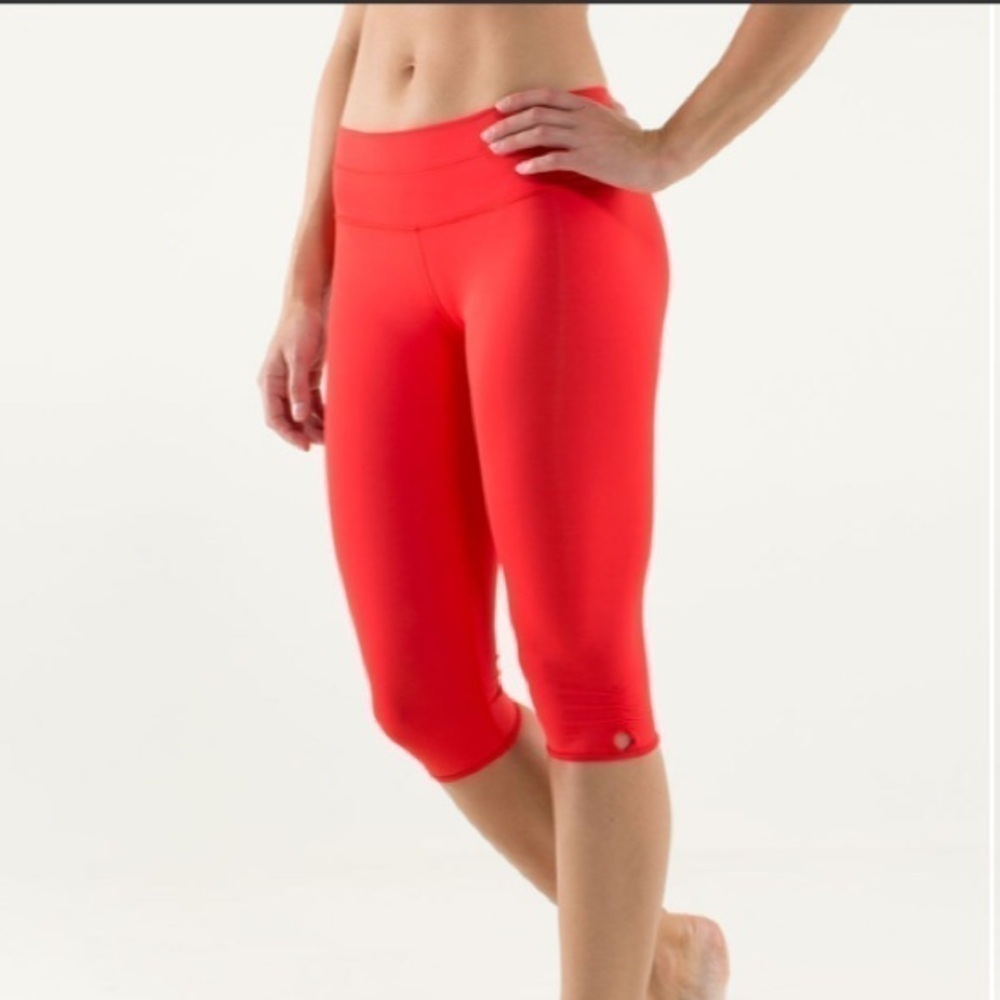 LULULEMON - Bandha Crop